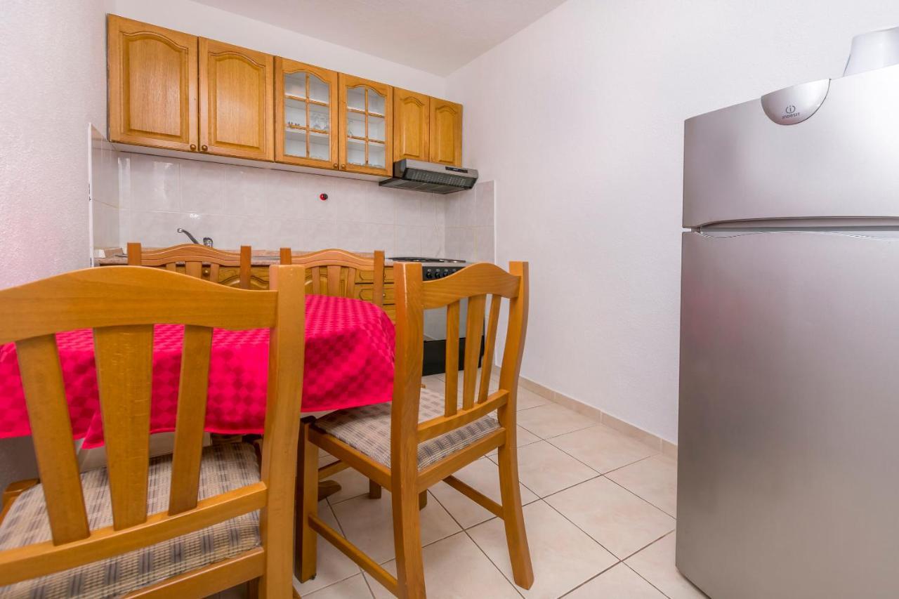 Apartments Ivat 罗戈兹尼察 外观 照片